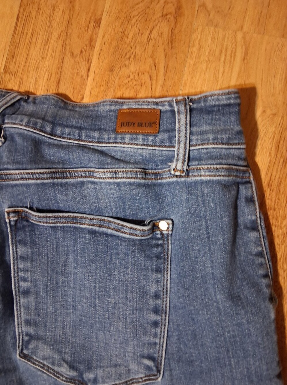 Judy Blue Medium Blue Flare Jeans - Picture 5 of 5